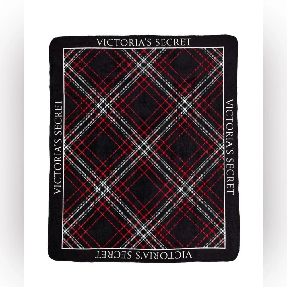Victoria’s Secret Cozy Blanket • NEW IN BAG • Holiday 2025 Red Plaid • 50”x60”